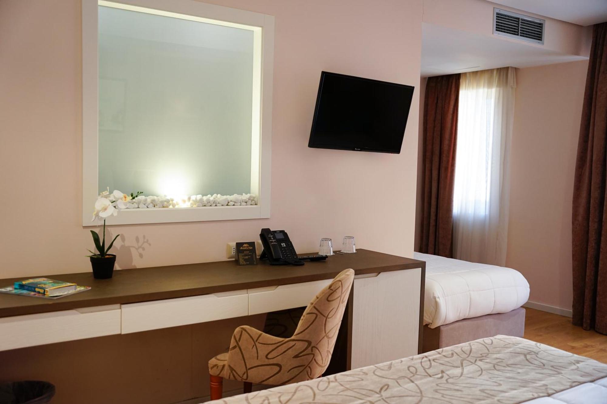 Doanesia Premium Hotel & Spa Тирана Экстерьер фото