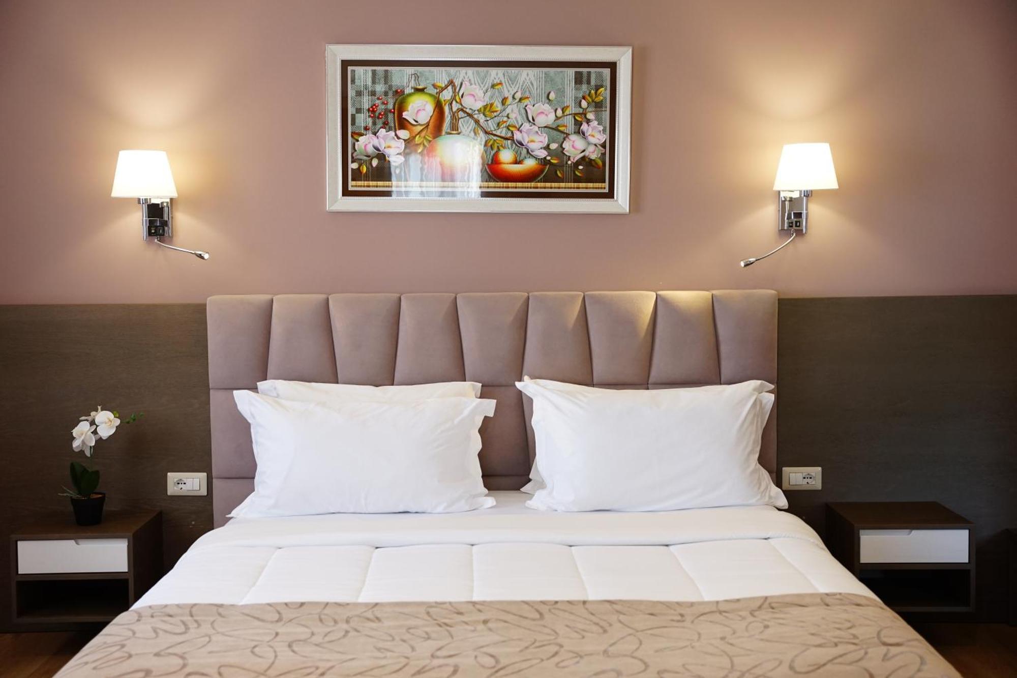 Doanesia Premium Hotel & Spa Тирана Экстерьер фото