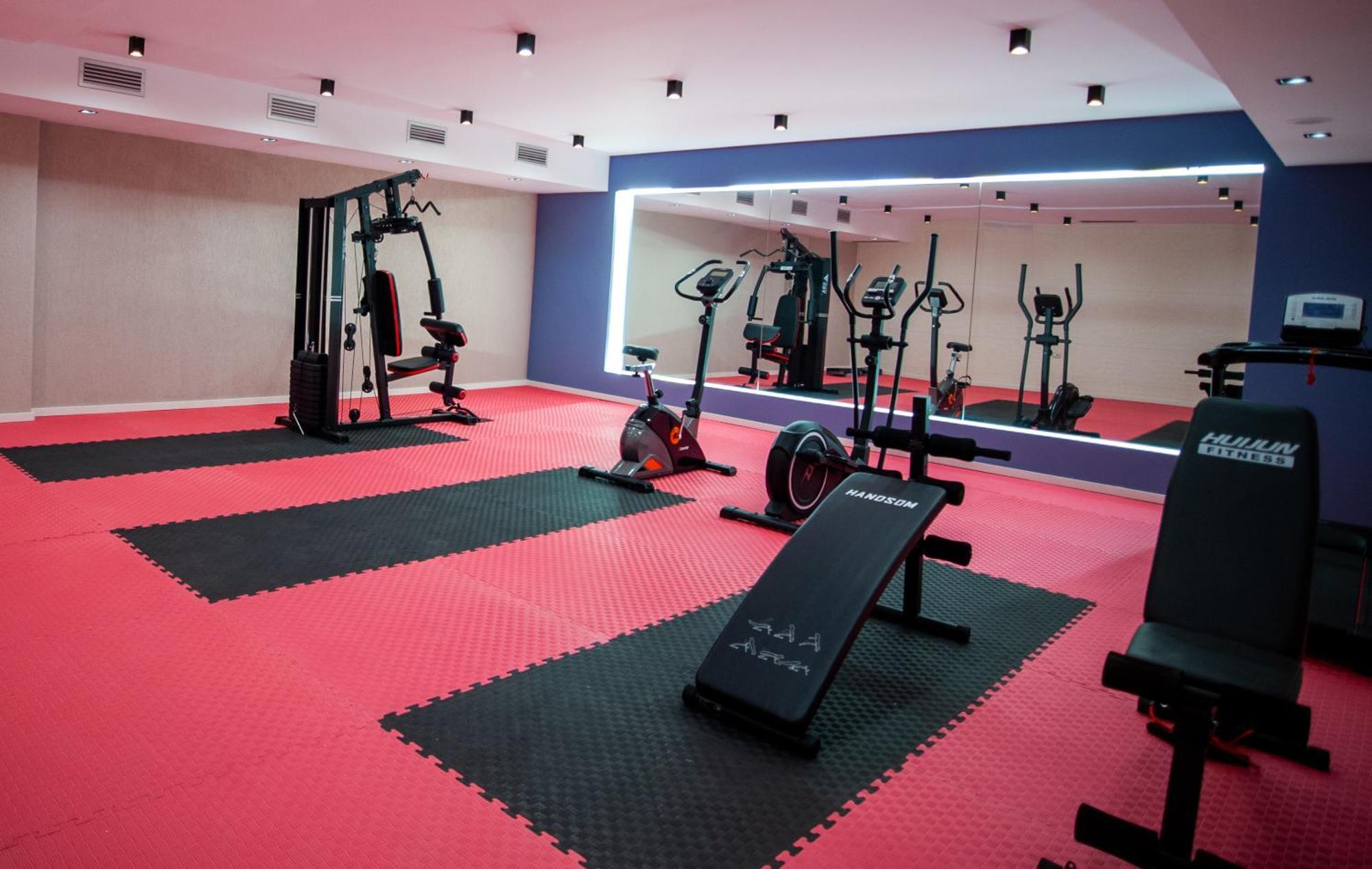 Doanesia Premium Hotel & Spa Тирана Экстерьер фото