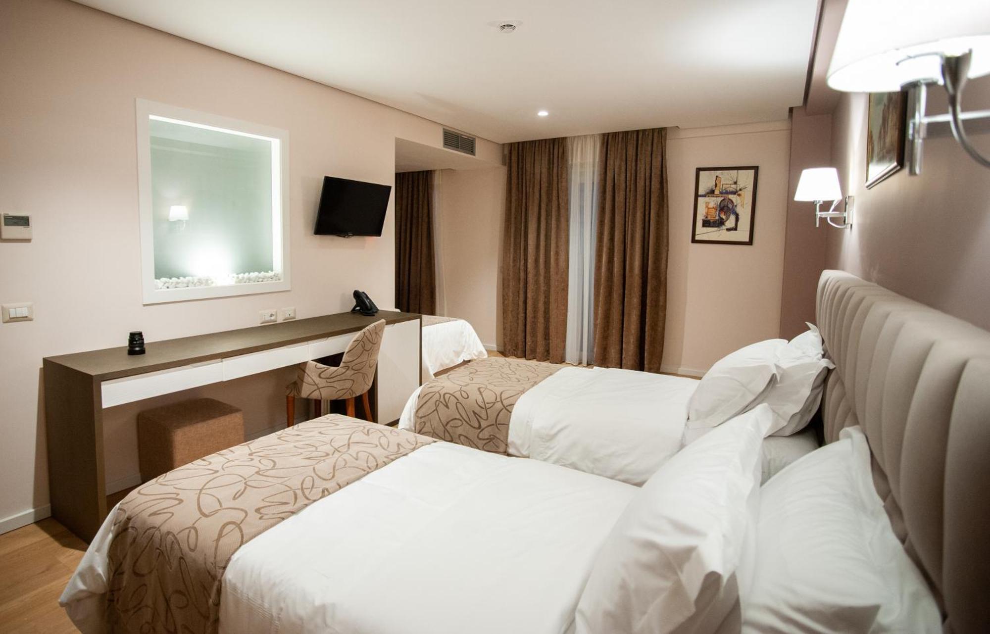 Doanesia Premium Hotel & Spa Тирана Экстерьер фото